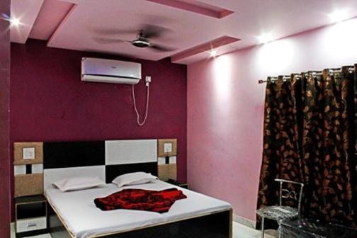 Hotel Roshan พาราณสี ภายนอก รูปภาพ